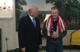 Fostul deținut Marc Fogel și Donald Trump / captura video