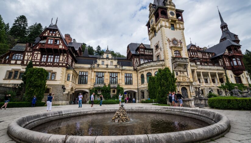 Ministerul Culturii şi Institutul Patrimoniului evaluează impactul fenomenelor meteorologice severe asupra patrimoniului din Sinaia
