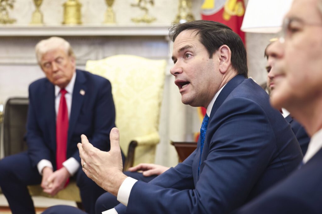 Povestea unei familii din Cuba rămasă fără mâncare după ce frigiderul s-a oprit din cauza penelor de curent. Strategia lui Trump și miza lui Marco Rubio