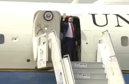 J.D. Vance la sosirea în India / captura video