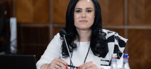 Ministrul Muncii, Familiei, Tineretului şi Solidarităţii Sociale, Simona Bucura-Oprescu