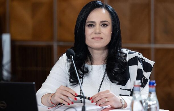 Ministrul Muncii, Familiei, Tineretului şi Solidarităţii Sociale, Simona Bucura-Oprescu