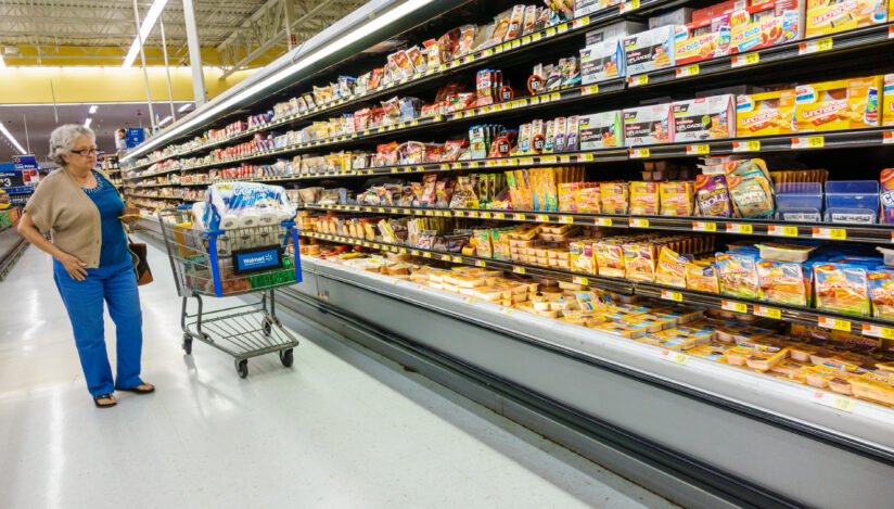 Mărcile proprii explodează în România. Acestea aduc prețuri mici, dar și dependență periculoasă pentru producători