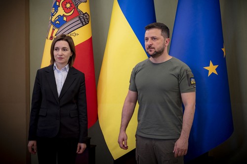 Maia Sandu a avut o convorbire telefonică cu Volodimir Zelenski. Ea a confirmat participarea sa la viitorul summit Ucraina – Europa de Sud-Est