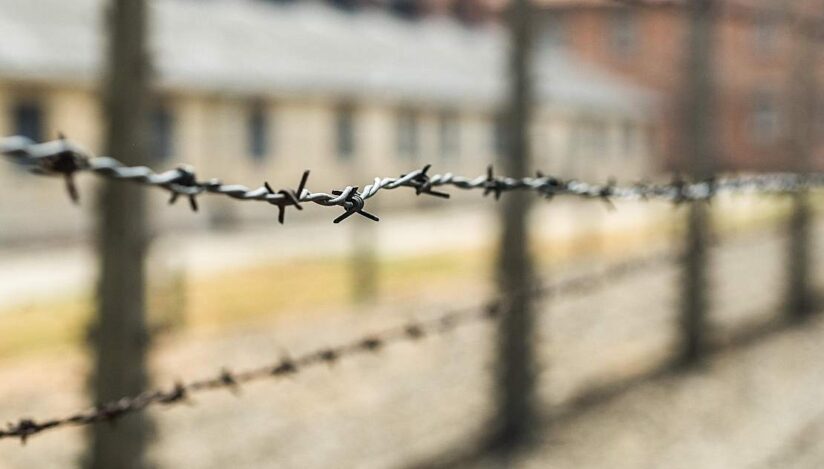 Deţinut găsit spânzurat în toaleta celulei de la Penitenciarul din Iași