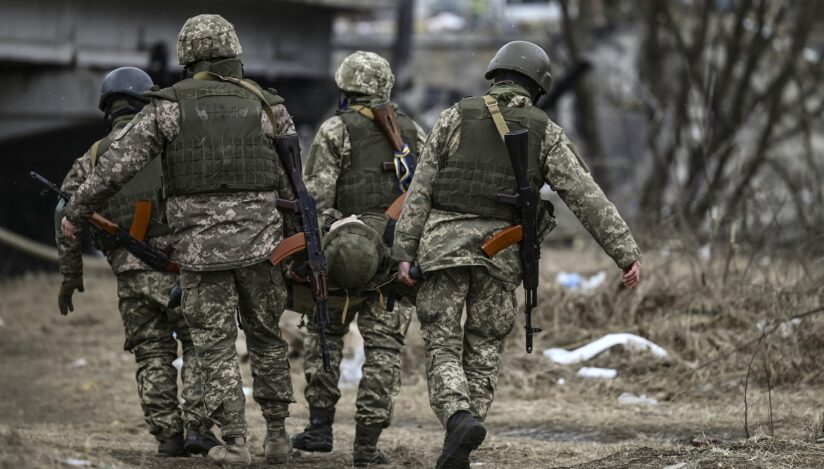 Rusia afirmă că a încheiat predarea către Ucraina a corpurilor soldaţilor ucişi. Continuă schimburile de prizonieri şi răniţi