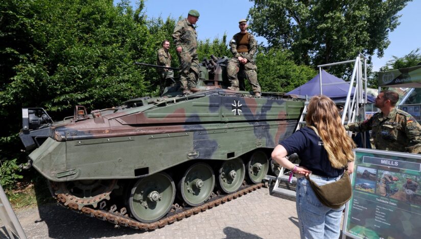 Germania ia în considerare revenirea la serviciul militar obligatoriu dacă planul bazat pe voluntari eșuează