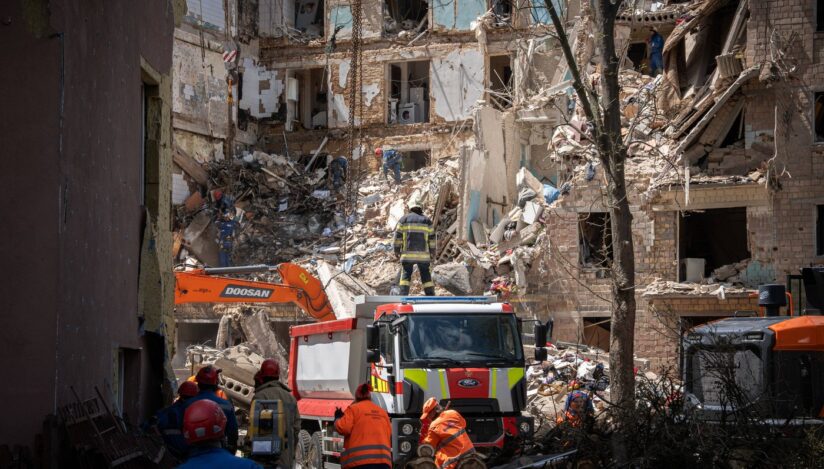 Olanda va furniza Ucrainei 100 de radare de detectare a dronelor şi 20 de vehicule de evacuare medicală