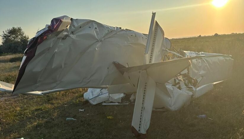 Avion de mici dimensiuni căzut la Gura Portiţei. Pilotul şi pasagerul au murit