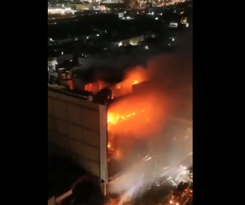 Tragedie în Irak. Zeci de oameni au murit arşi de vii într-un mall deschis în urmă cu 5 zile în oraşul Al-Kut