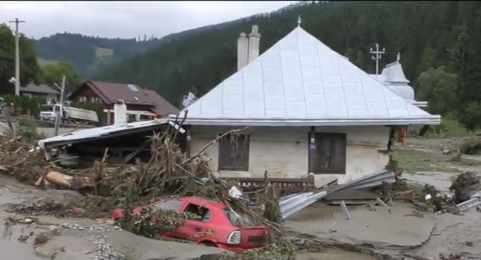 Ajutoare umanitare de urgență de la rezervele de stat pentru locuitorii din Suceava și Neamț afectați de inundații