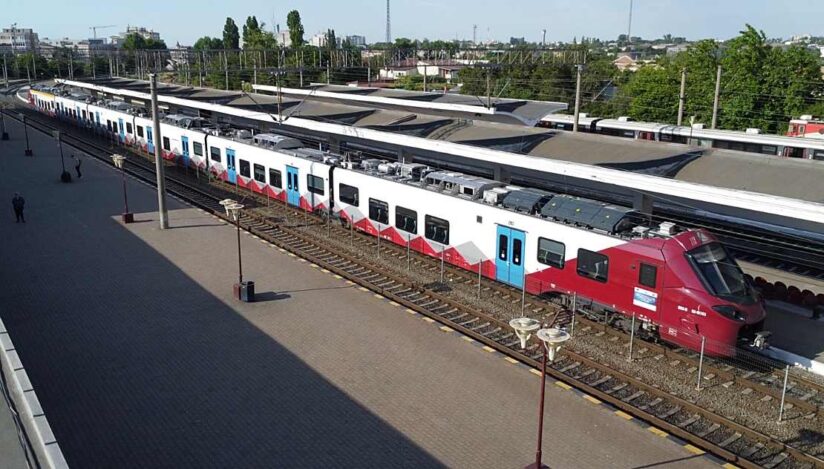 Întârzieri în mersul trenurilor cauzate de restricţiile de viteză generate de caniculă