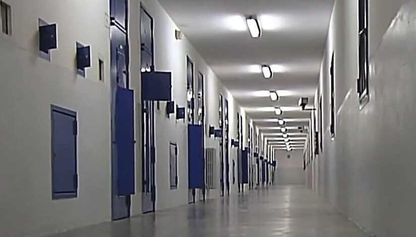 Român mort, într-o închisoare din Italia. Poliţia nu exclude posibilitatea unei crime