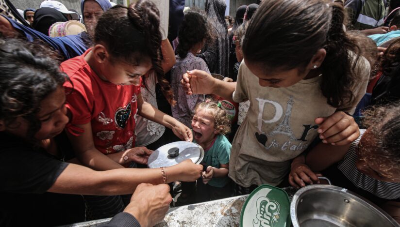 Două ONG-uri israeliene afirmă, pe baza anchetelor proprii, că Israelul comite ‘un genocid’ în Gaza