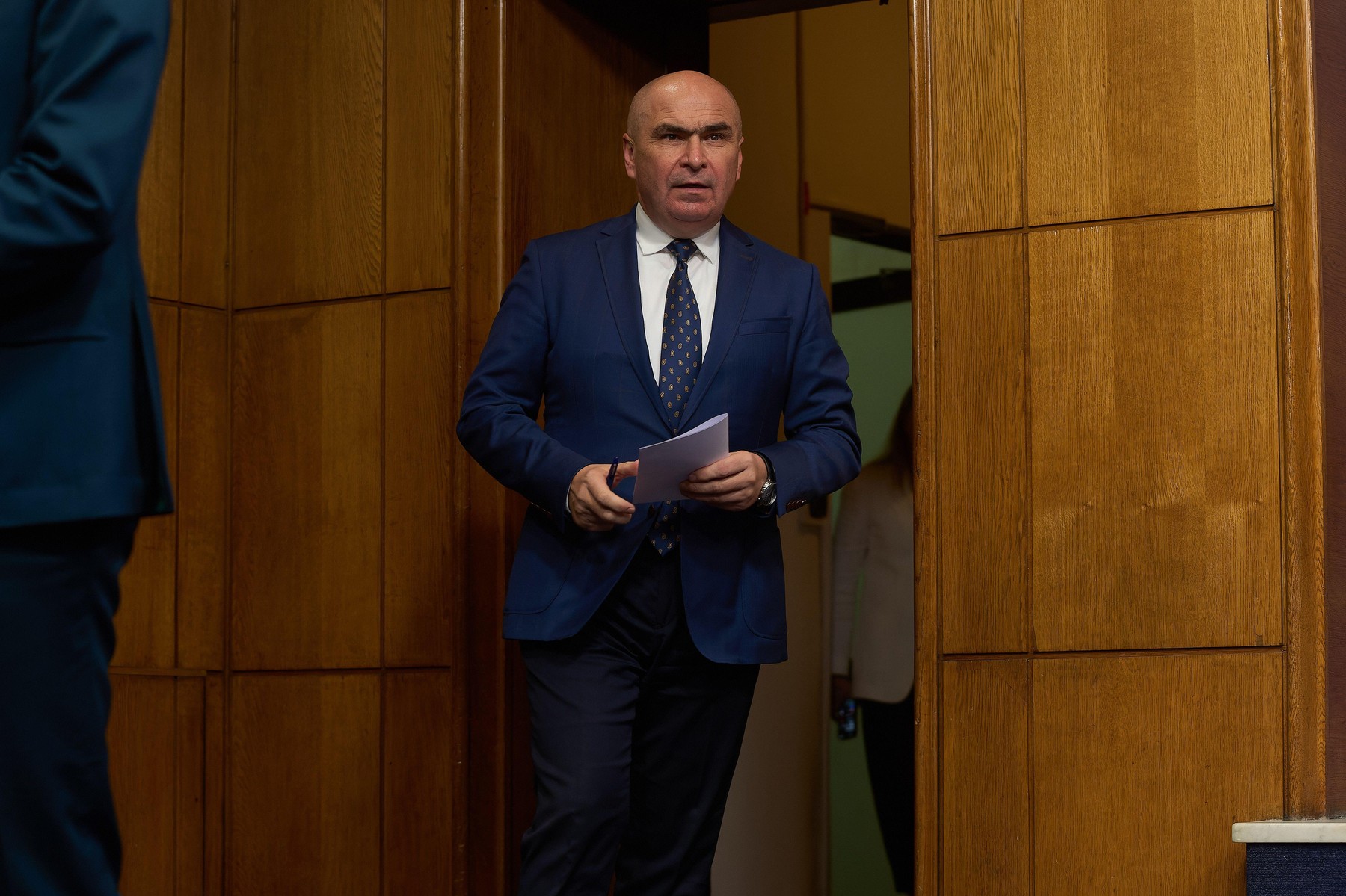 Bolojan: Nu am ştiut despre dosarul lui Dragoș Anastasiu. Nu acceptăm darea de mită sau taxele de protecţie