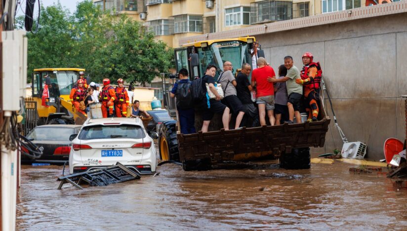 Peste 30 de persoane au murit în Beijing, iar zeci de mii au fost evacuate, în urma inundațiilor devastatoare