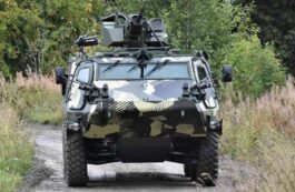 Transportor de personal blindat Patria 6x6 / patriagoup.com