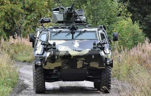 Transportor de personal blindat Patria 6x6 / patriagoup.com