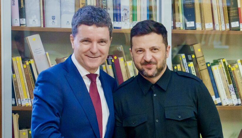 Președintele Nicușor Dan a vorbit la telefon cu Volodimir Zelenski și a acceptat invitația omologului său de a merge la Kiev în această toamnă