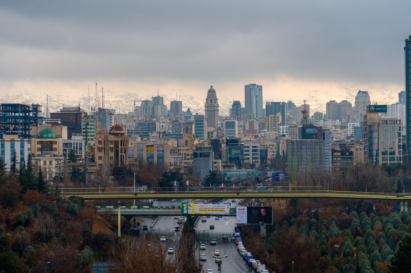 Teheranul, la un pas de „ziua zero”: Capitala Iranului riscă să rămână fără apă în câteva săptămâni