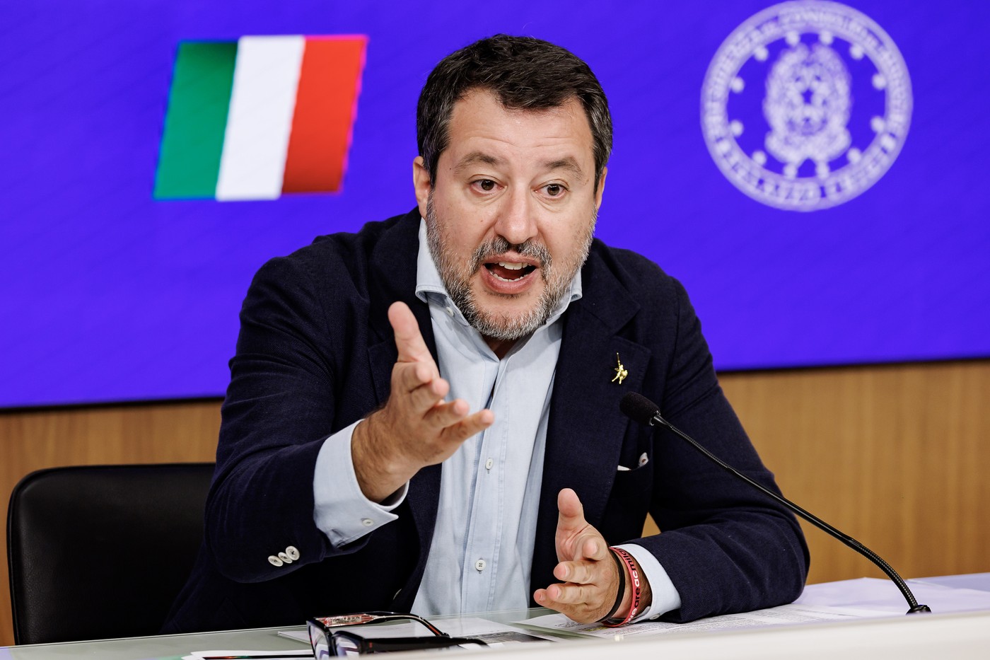 Salvini acuză UE că a favorizat înfrângerea lui Orbán prin îngheţarea fondurilor pentru Ungaria