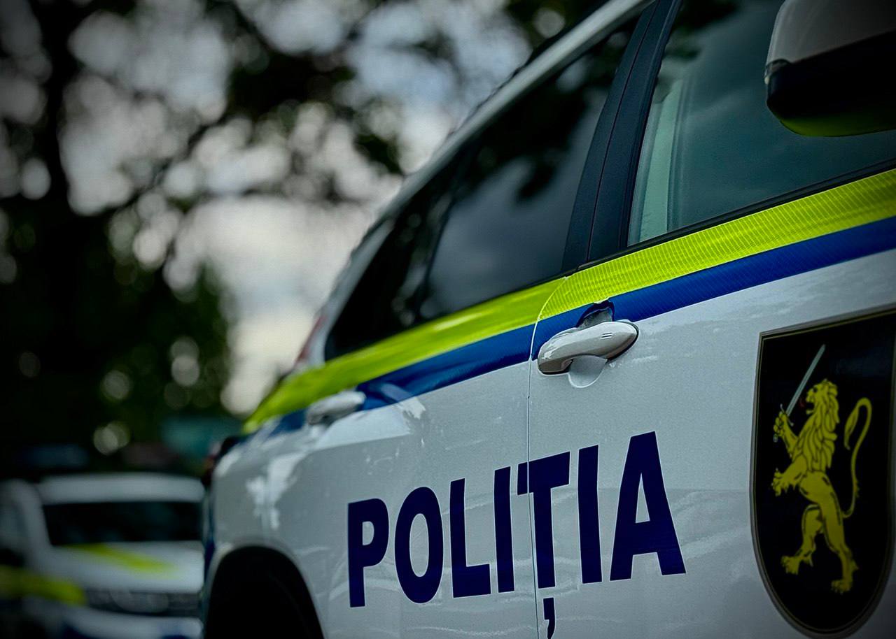 Prefectul și subprefectul județului Olt, audiați de procurorii militari, pentru nerespectarea regimului armelor