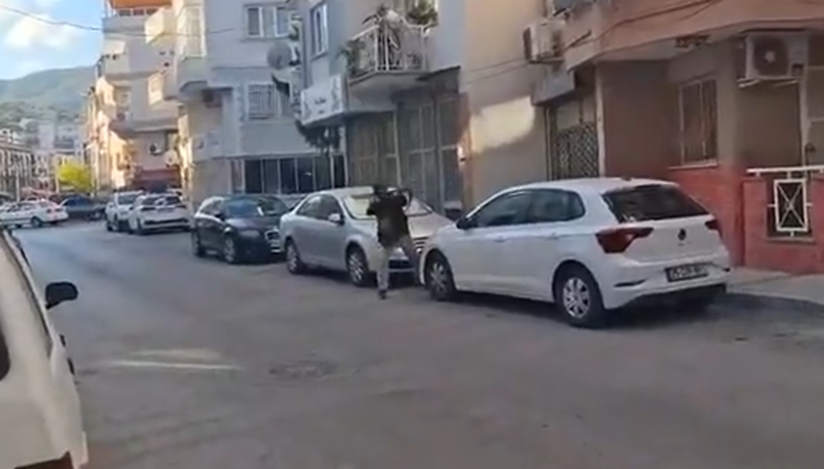 Un atacator înarmat a ucis doi poliţişti într-o secţie din Turcia