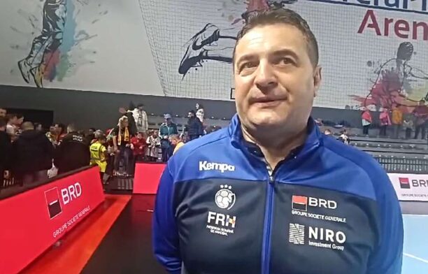 Selecţionerul echipei naţionale de handbal feminin Florentin Pera / captura video