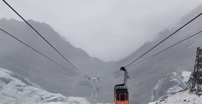 A nins pe Transfăgărășan, pe Transalpina, în Suceava, Prahova și Alba. În  unele zone de altitudine este nevoie de anvelope de iarnă | Site-ul de  stiri al TVR
