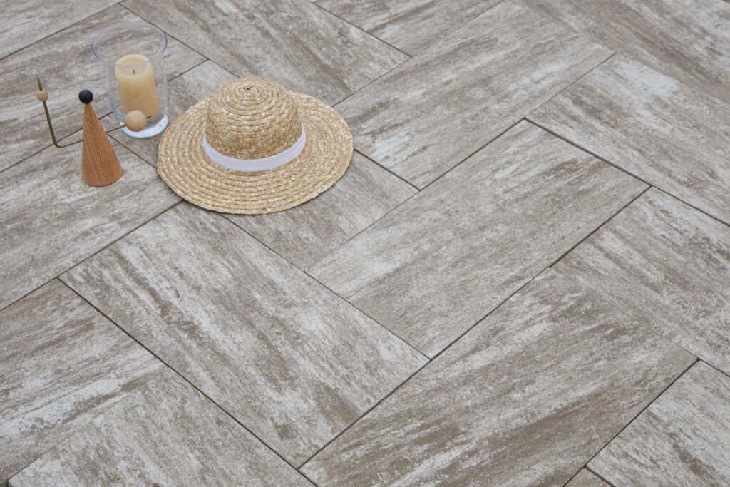 (P) O primire mai caldă, înainte de iarnă, cu reduceri de 40% la Elis Pavaje