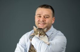 Pisica Jessy, vedeta Primăriei Sectorului 6, nu îl va urma pe Ciprian Ciucu la Primăria Capitalei