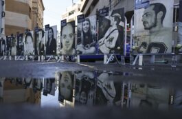 Slujbe de pomenire și marș în București, în memoria victimelor incendiului de la Colectiv