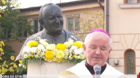 Procesiune în memoria Sfântului Ioan Paul al II-lea la București