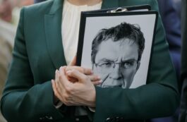 Intervenție brutală a poliției georgiene la un miting de sprijin pentru jurnalista încarcerată, laureată a Premiului Saharov al Uniunii Europene