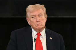 Încrederea în BBC, zguduită de scandalul privind editarea discursului lui Donald Trump. Fosta șefă a BBC News respinge acuzațiile de părtinire