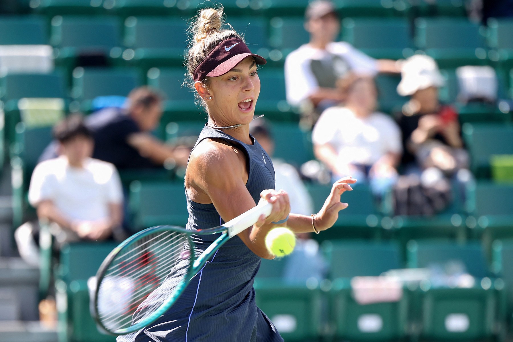 Jucătoarea de tenis Jaqueline Cristian s-a calificat în sferturi la turneul WTA de la Osaka, după ce a pierdut primul set cu 0-6