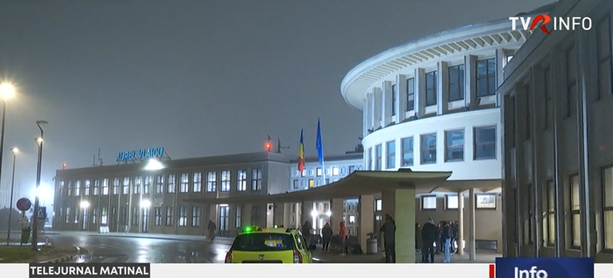 Panică la aeroportul Băneasa: Sistemul de urgență al unui avion care venea de la Barcelona s-a declanșat înainte de aterizare