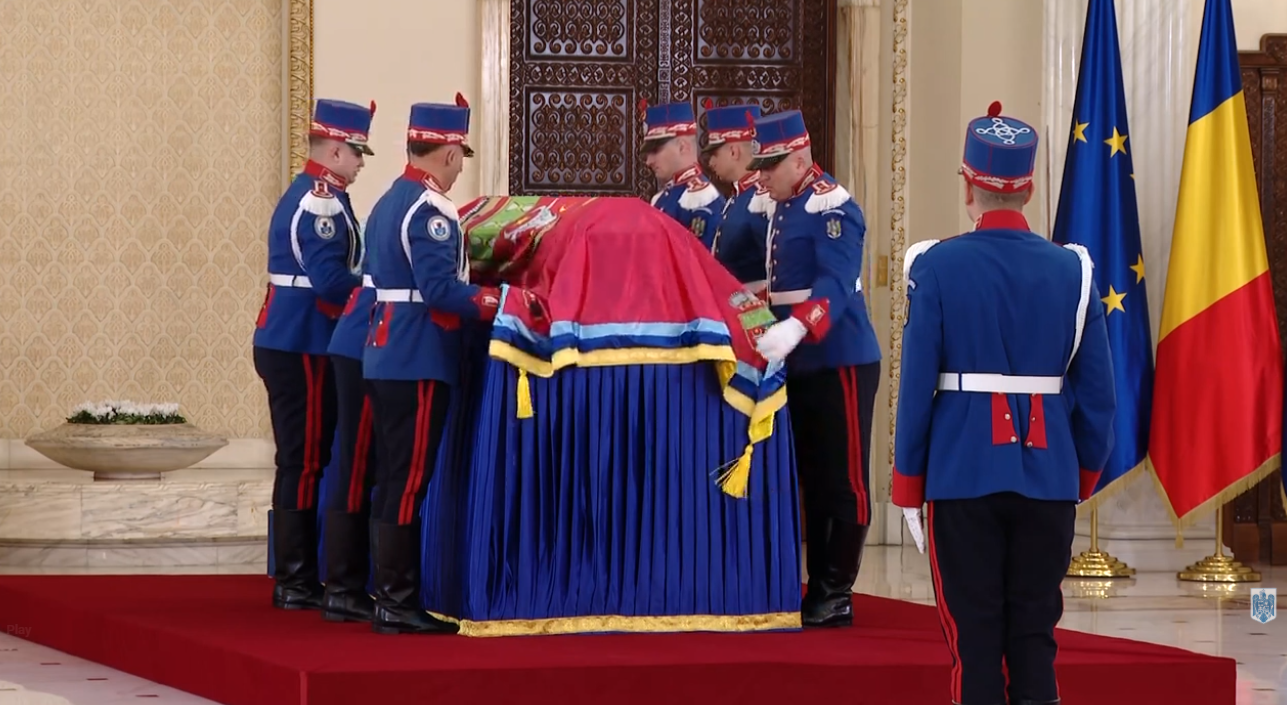 Osemintele domnitorului Grigore Alexandru Ghyka, retrase de la Palatul Cotroceni