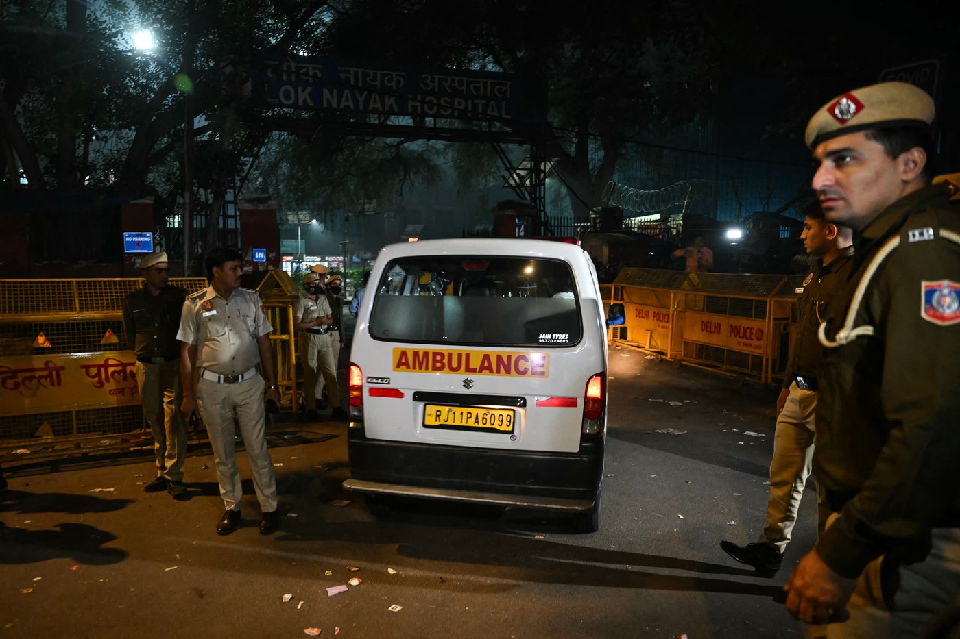 Cel puțin opt persoane au fost ucise într-o explozie, într-un cartier dens populat din New Delhi