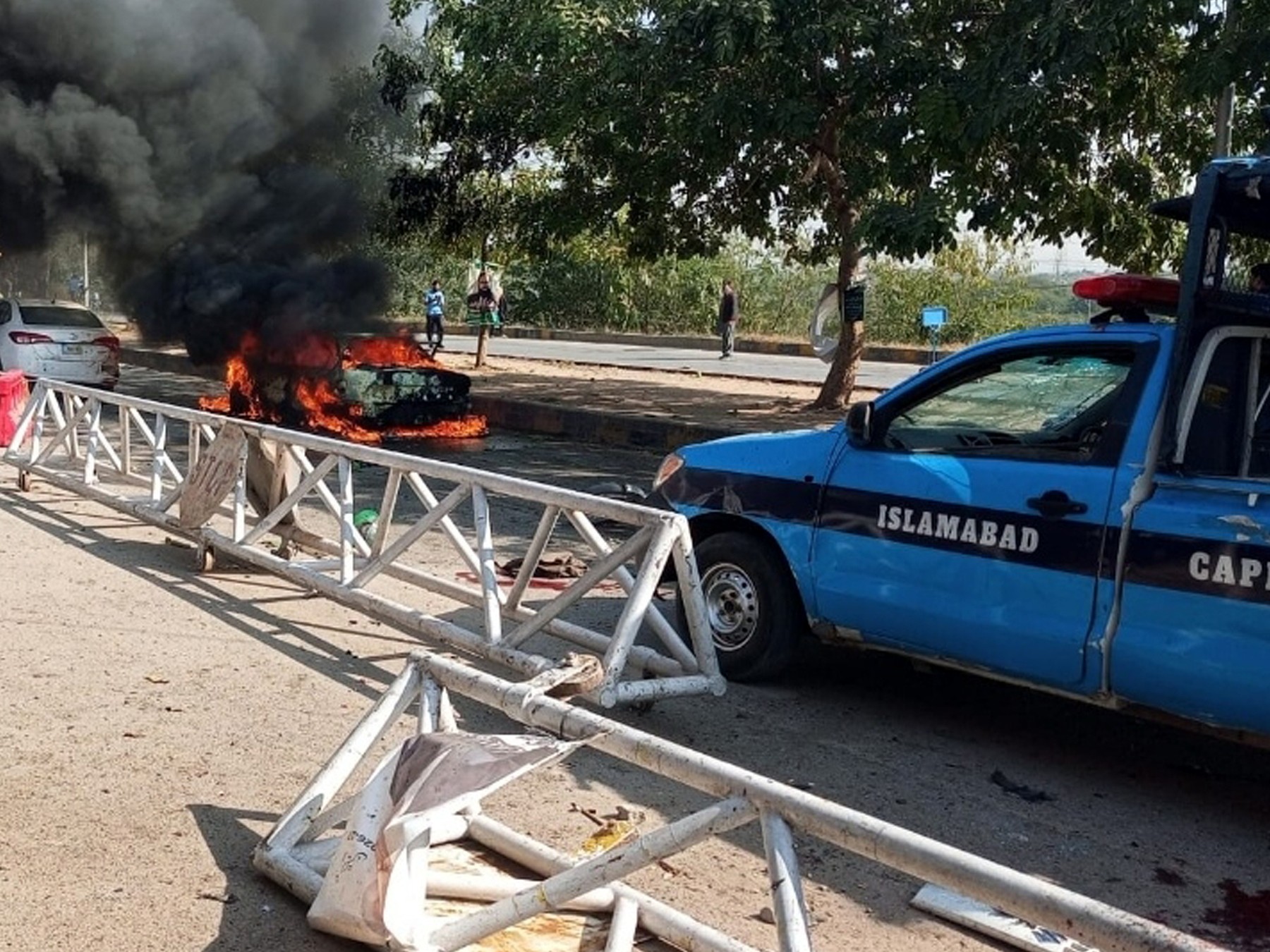 Cel puțin 12 morți și peste 20 de răniți în urma unui atentat sinucigaș cu bombă, în fața unui tribunal din Pakistan