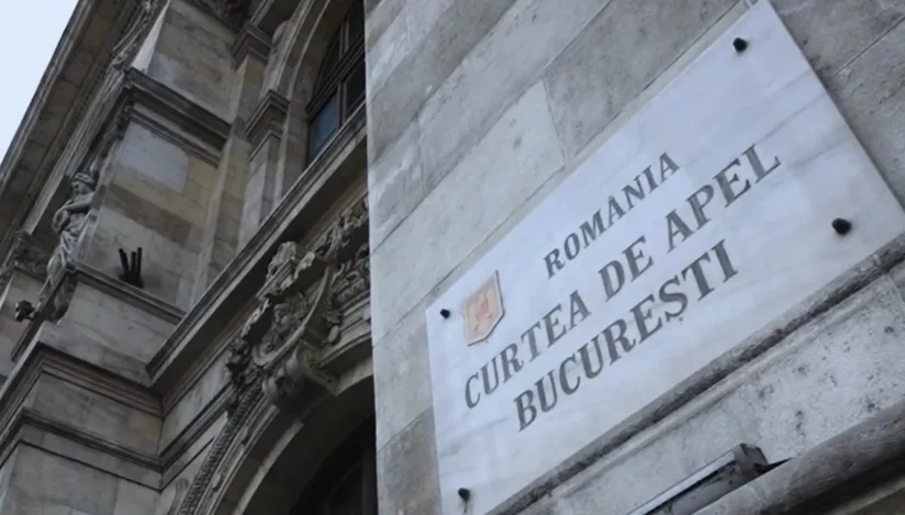 CAB amână cu 2 săptămâni o decizie pe cererea de suspendare din funcţie a doi judecători de la CCR