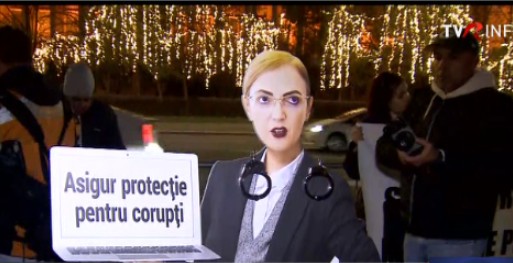 „Nu cred că fără presiunea străzii se poate schimba ceva”. Mii de oameni cer în stradă independența justiției