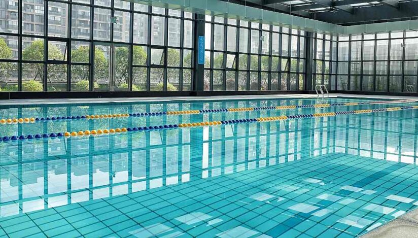 A căzut tavanul ce acoperea piscina unui hotel din Sibiu. Planul Roşu de Intervenţie, declanșat de ISU