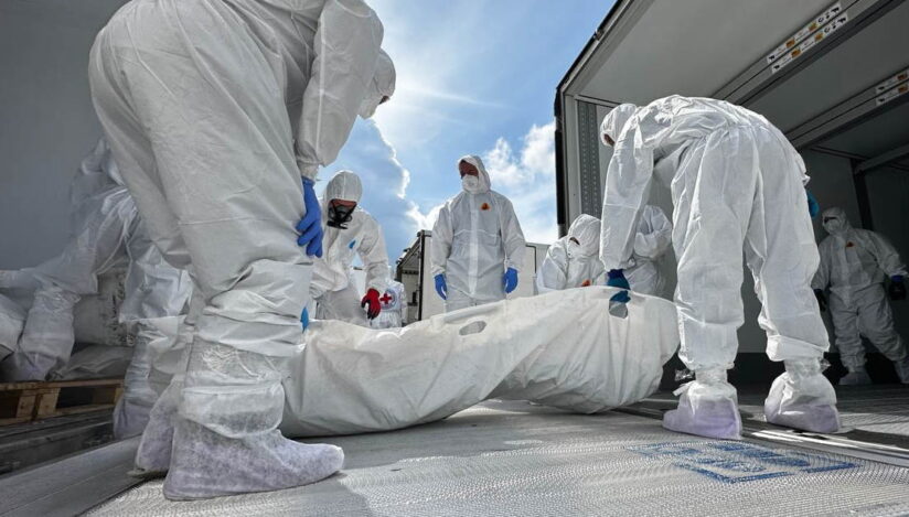 Ucraina a primit alte 1003 de trupuri prezentate de Rusia drept ale unor soldați ucraineni uciși