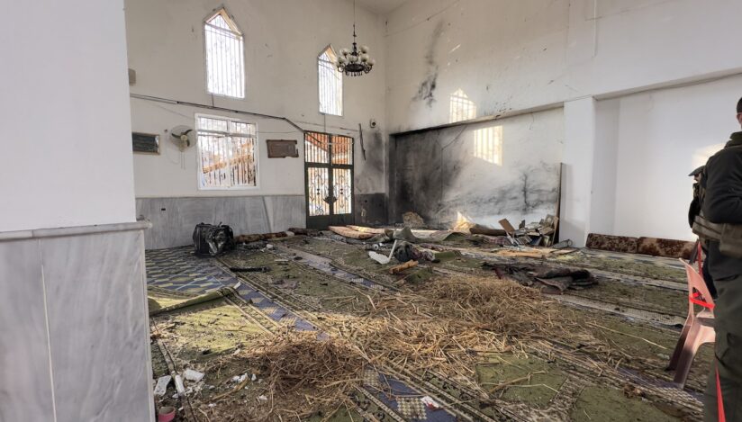 Cel puțin opt persoane au murit și alte 18 au fost rănite într-o explozie care a vizat o moschee din orașul sirian Homs