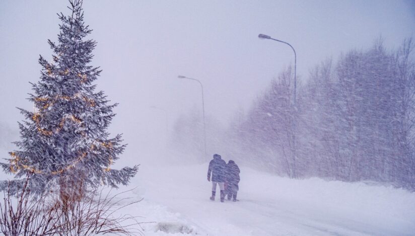 Furtuna Johannes: Doi morţi în ţările nordice, mii de persoane fără curent electric