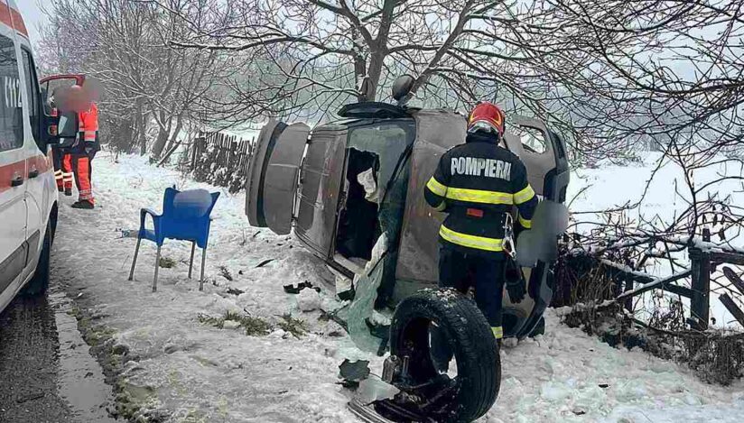 Opt persoane transportate la spital în urma unui accident în care au fost implicate două autoturisme