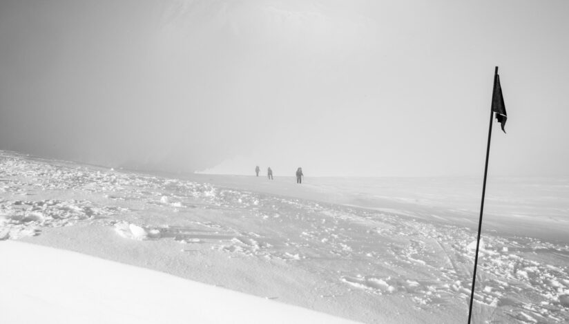 Alpinistul Adrian Ahrițculesei a cucerit cel mai înalt vârf din Antarctica
