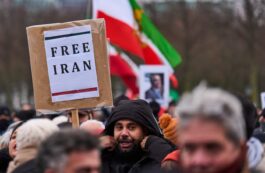 Lavrov: Rusia va continua relațiile cu Iran