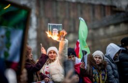 Politico: Cum vrea prințul Reza Pahlavi, fiul ultimului șah al Iranului, să înlocuiască regimul ayatollahului Khamenei cu o democrație